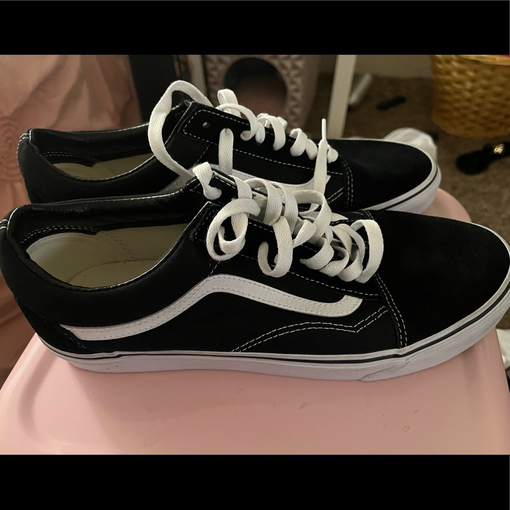 Mens Black and White Vans